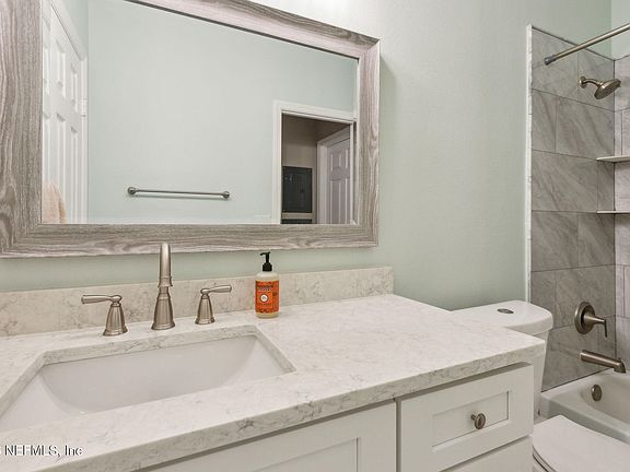 5th image of 160 VERACRUZ Drive #433