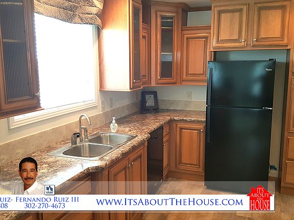 5th image of 15 Sussex Ln