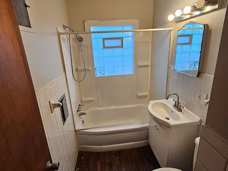 4239 Asbury Dr — Photo 3