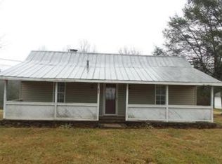 852 N Franklin Rd, Mount Airy, NC 27030