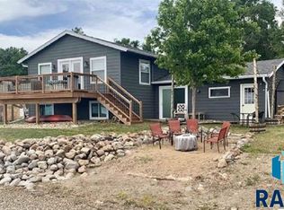 6129 Dakota Ave, Madison, SD 57042