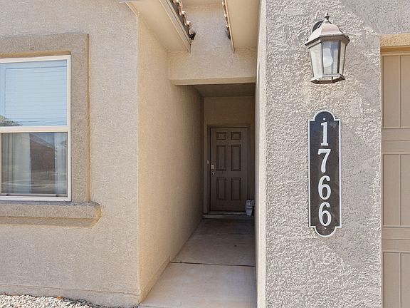 4th image of 1766 Valle Vista Rd NW