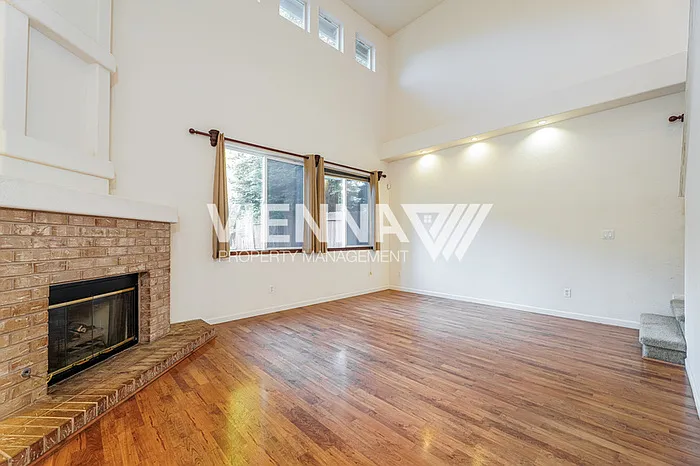4521 Pheasant Ln — Photo 4