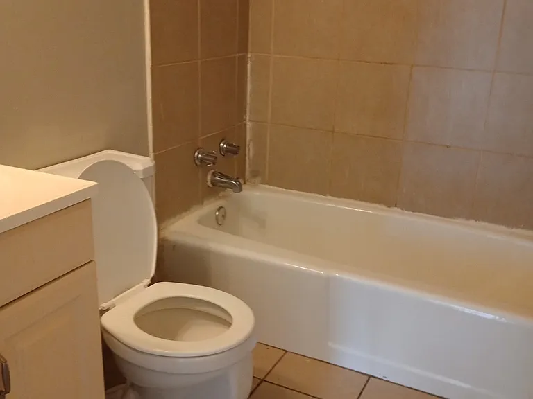 2210 Morena St — Photo 14
