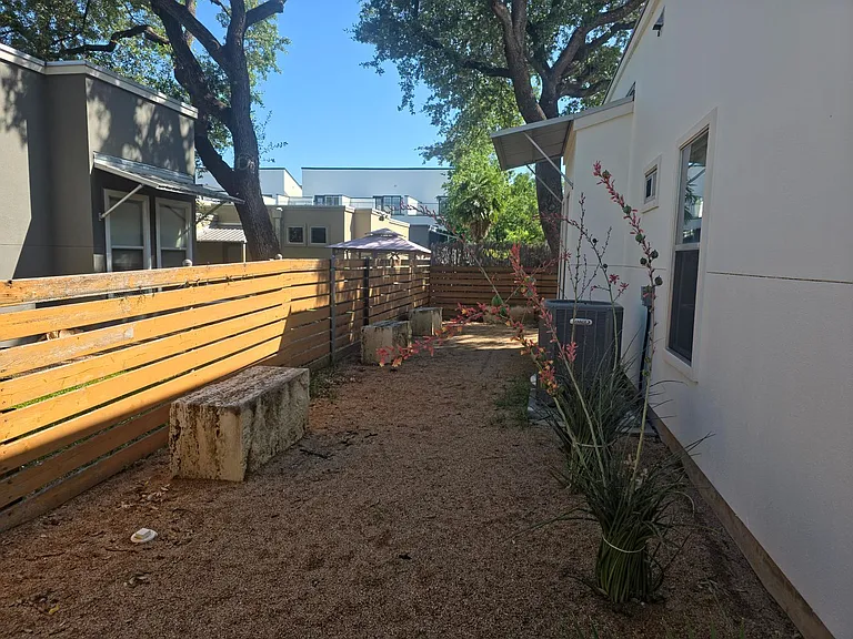 3806 Menchaca Rd #C — Photo 17
