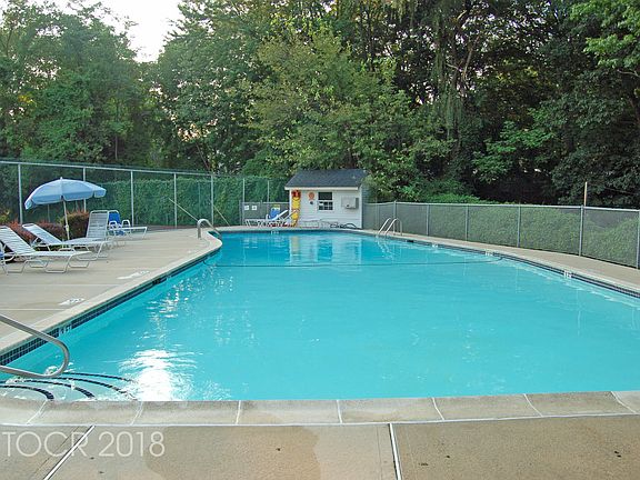 5th image of 530 Fairview Ave #301-3301