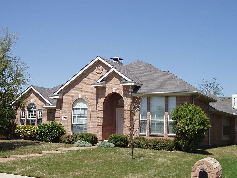 1st image of 1439 Pine Bluff Dr