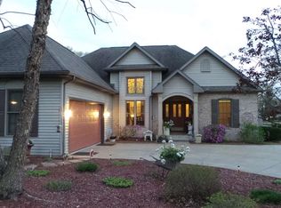 22762 Greenleaf Blvd, Elkhart, IN 46514