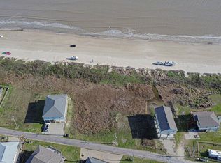 1786 Redfish Ln, Crystal Beach, TX 77650