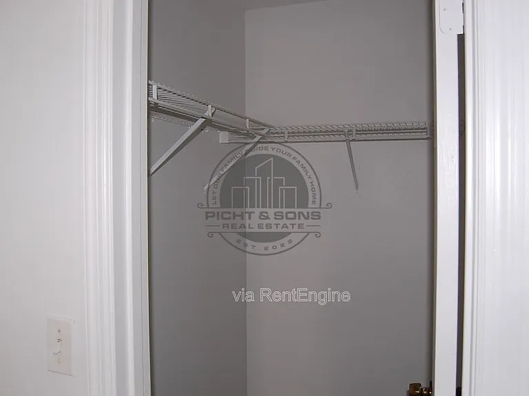 2400 Barcelona Ct — Photo 10