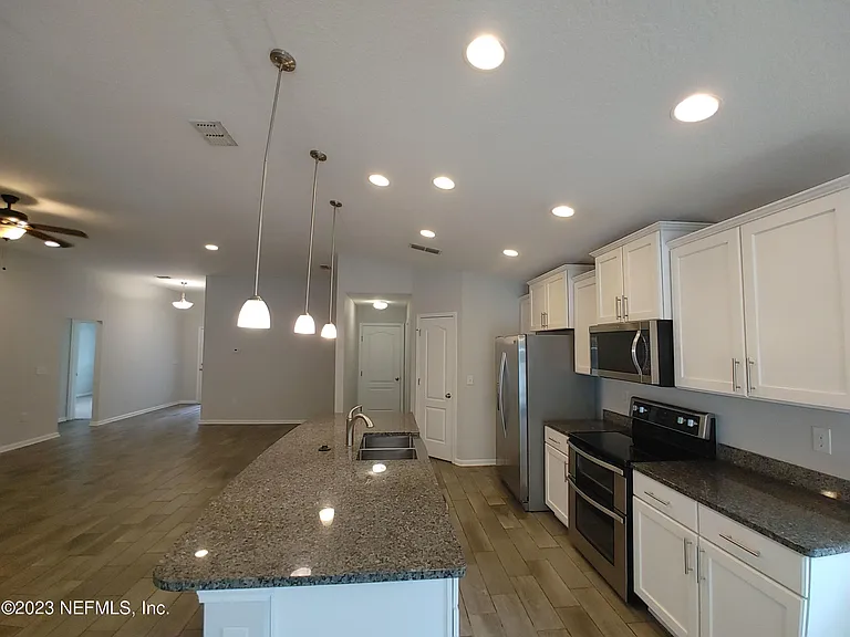 208 Midway Park Dr — Photo 17