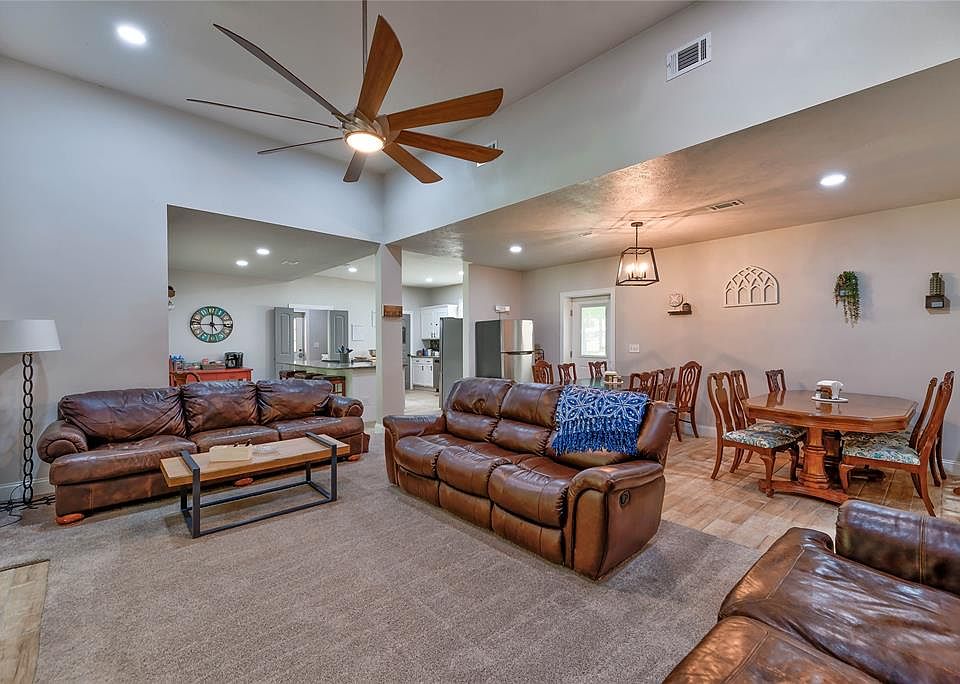 100 Kings Point Dr, Coldspring, TX 77331 | MLS #34727850 | Zillow