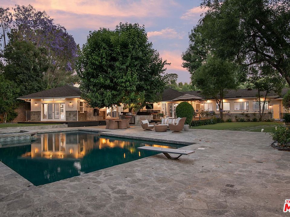 1st image of 4619 Del Moreno Dr