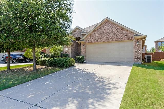 1st image of 725 Golden Nugget Dr