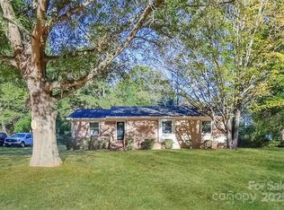 8531 Willhill Rd, Mint Hill, NC 28227