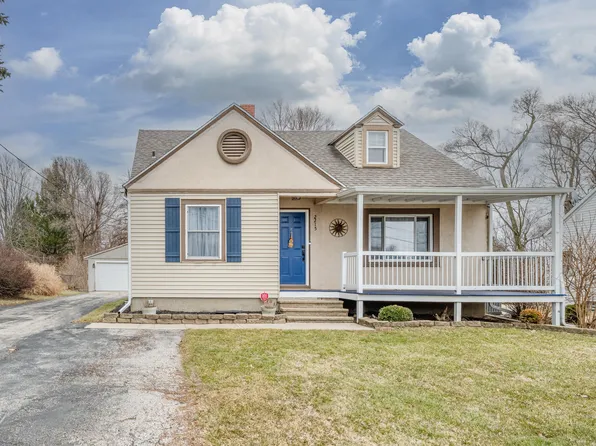 2215 S Cleveland Ave, Saint Joseph, MI 49085