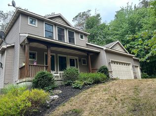 12144 Cherry Creek Valley, Lowell, MI