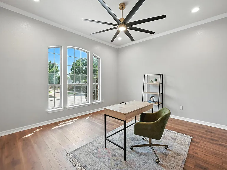 6301 Meadow Lakes Dr — Photo 11
