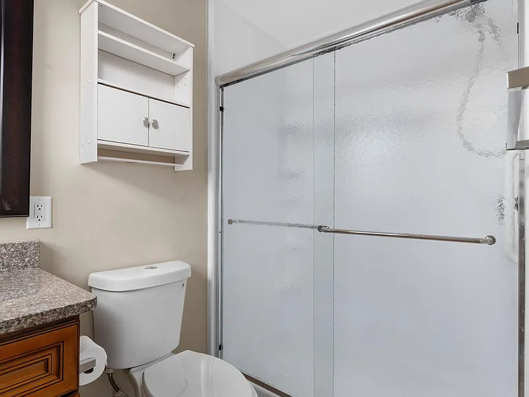 527 Pine Tops Ct — Photo 14