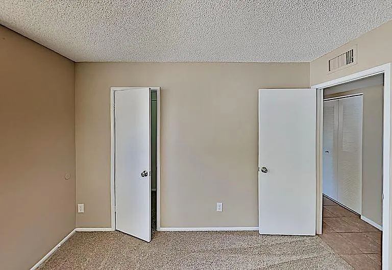 1867 E Alameda Dr — Photo 7
