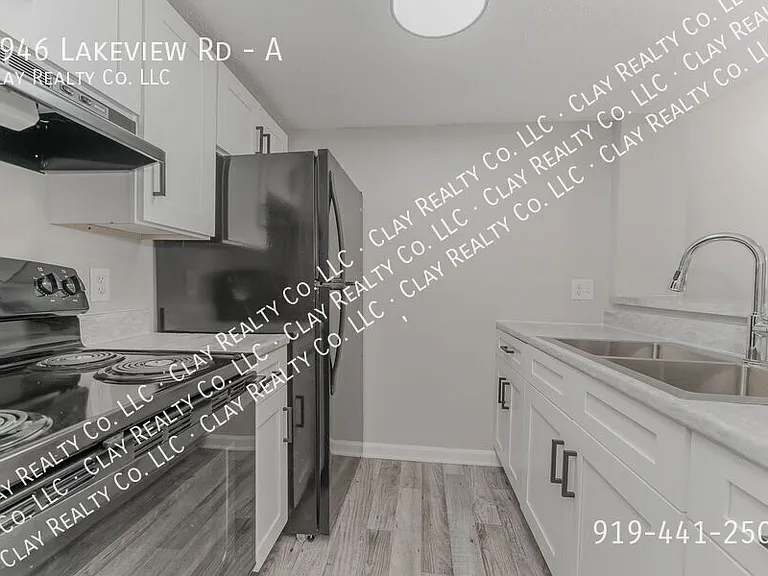 1946 Lakeview Rd #A — Photo 7