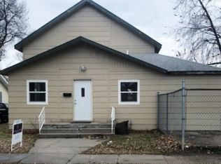 1023 W 7th St, Grand Island, NE 68801