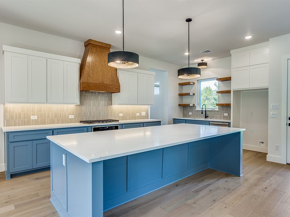 1st image of 505 Aermotor Loop