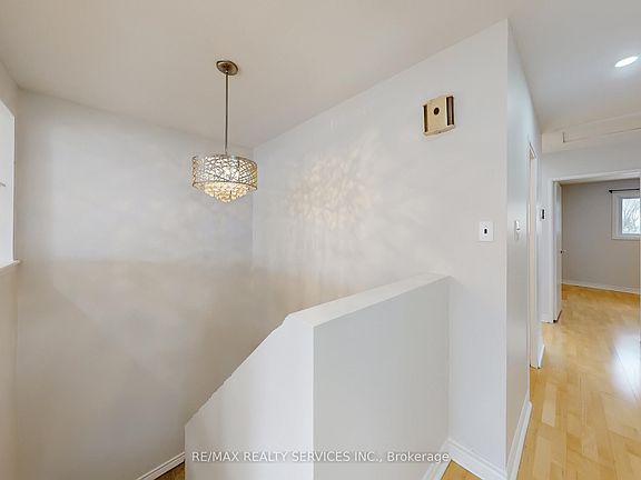5th image of 9 Glenridge Rd