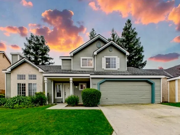 10781 N Windham Bay Cir, Fresno, CA 93730