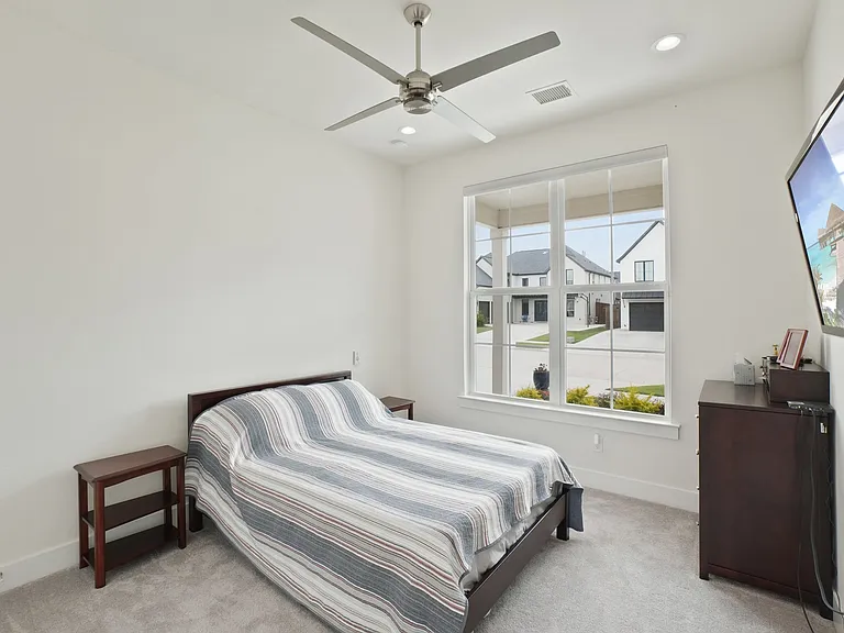 3960 Medio Creek Dr — Photo 12