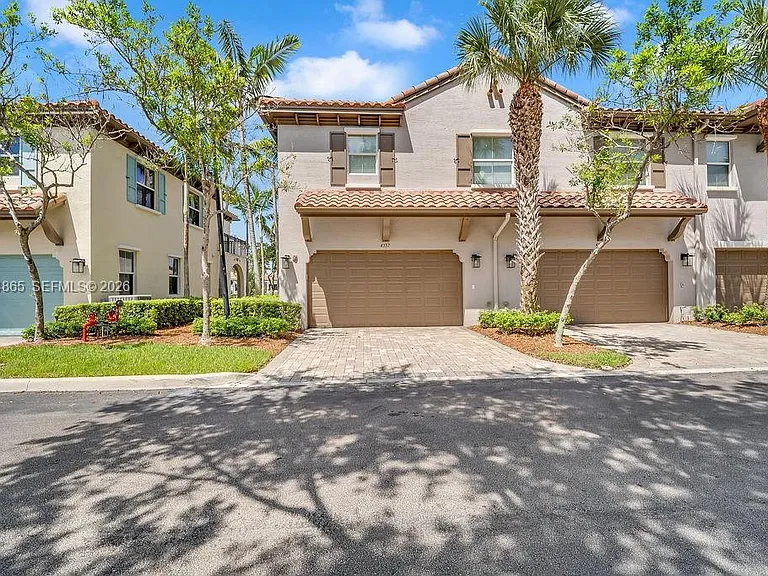 4357 Cascada Cir #4357 — Photo 45