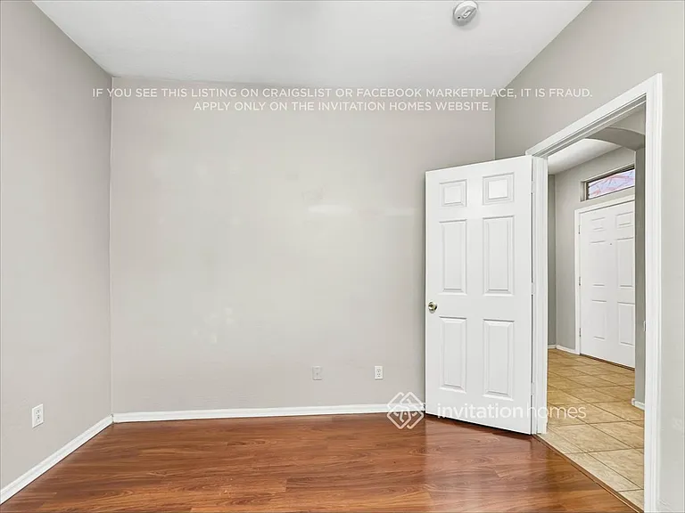 3213 S 103rd Dr — Photo 12