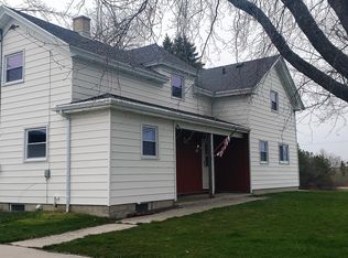 7118 Moenning Rd, Sheboygan, WI 53081