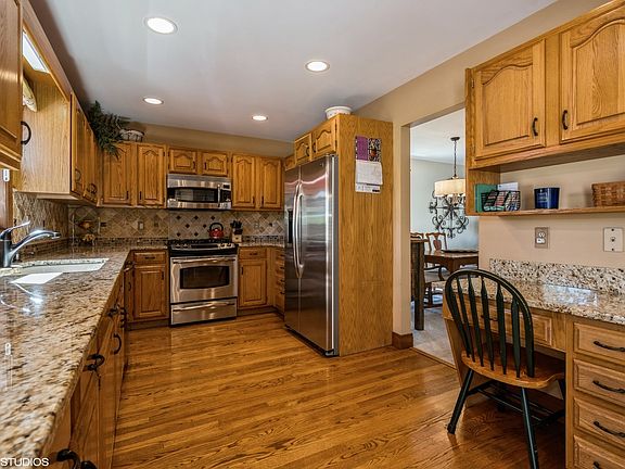 5th image of 745 Westfield Crse