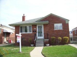 663 Goddard St, Wyandotte, MI 48192
