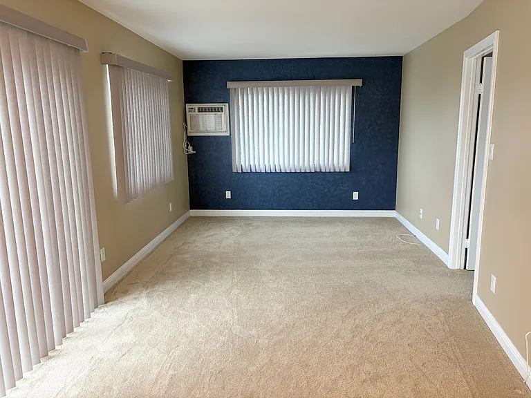 8700 Rumson Dr — Photo 2