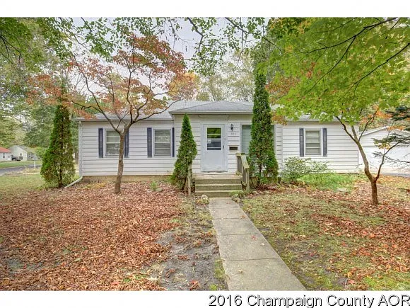 802 E Fairlawn Dr photo 1