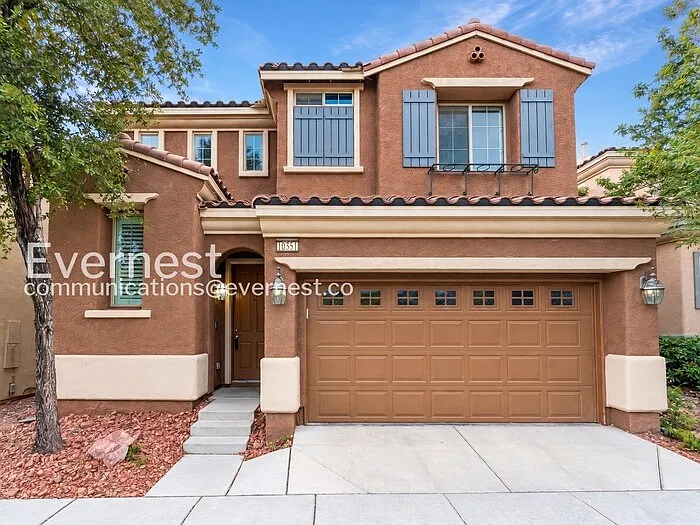 3 bed, 2.5 bath, 1632 sqft, $2,100 — Photo 1