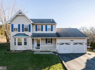 2669 E Colonial Dr, Upper Chichester, PA 19061
