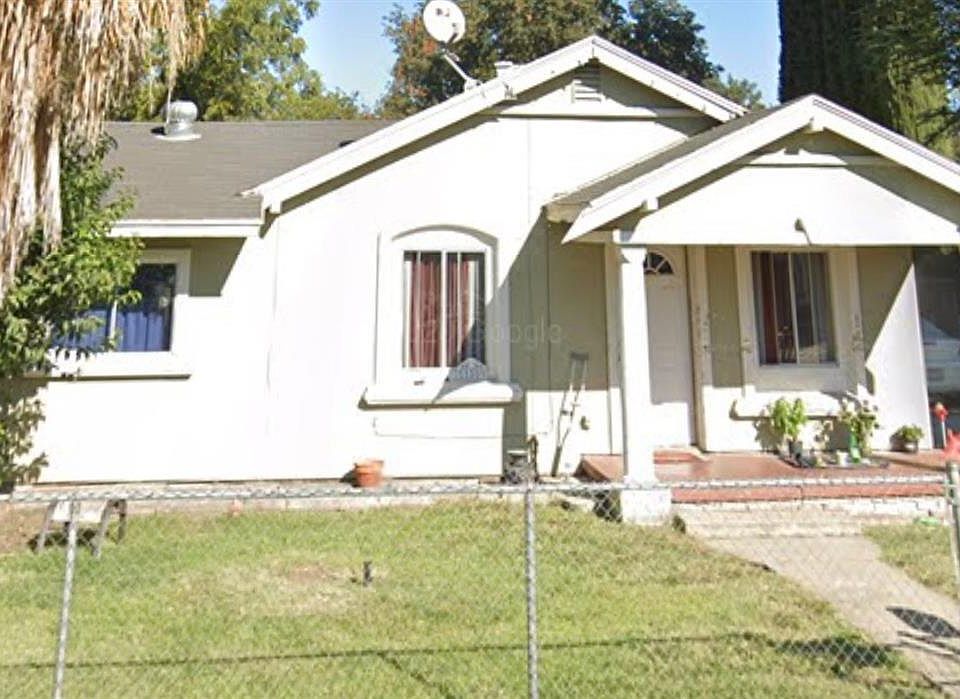 1st image of 1809 E Acacia St