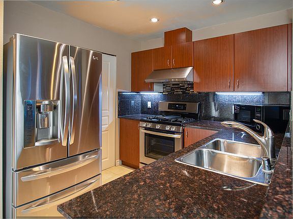 2nd image of 300 W Beech St Unit 210