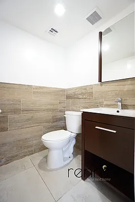 Rented by Rennit Inc. | media 32