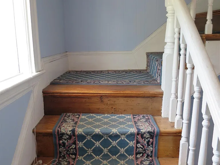 33 Crocker St #2 — Photo 9