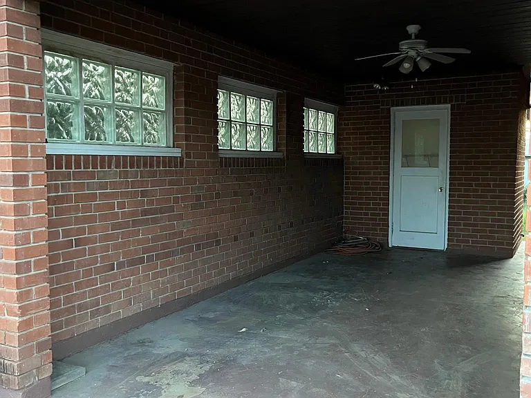Carport