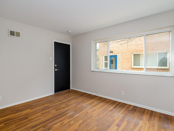 5th image of 5086 Waterman Blvd APT 1