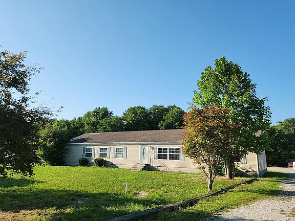 2nd image of 604 Fernwood Dr