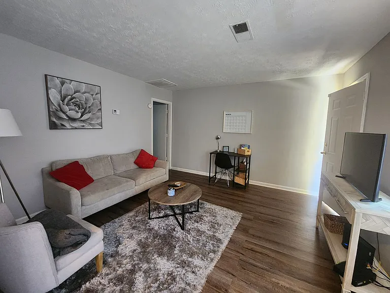 917 Oakview Ave — Photo 54