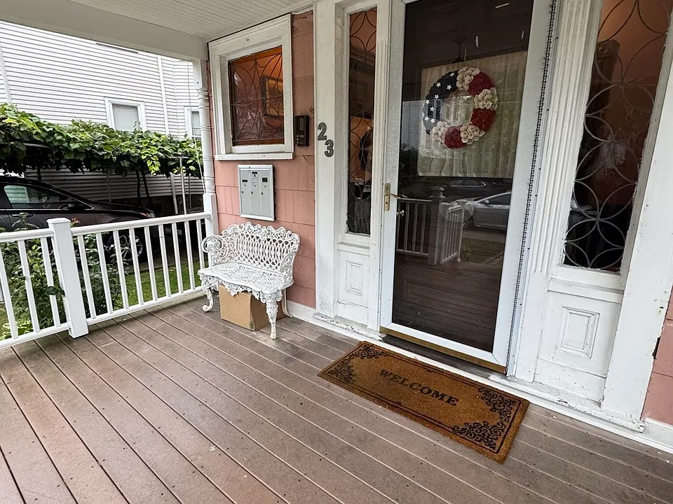 23 Fletcher St #3