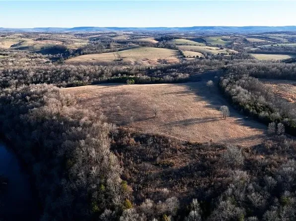 County Road 8141, Green Forest, AR 72638