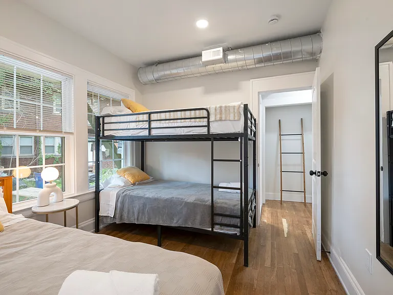 9400 Clifton Blvd #1 — Photo 19